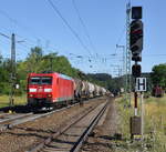 185 011 erklimmt mit einem gem.Güterzug die Geislinger Steige mit Schub von Günni Güterzug :-).