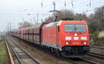 DB Cargo AG [D] mit  185 319-1  [NVR-Nummer: 91 80 6185 319-1 D-DB] und dem entleerten Erzzug aus Ziltendorf Richtung Hamburg am 27.11.20 Berlin Hirschgarten.