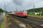 DB 185 360-5 + 185 xxx mit Gaskesselwagen Richtung Fulda, am 30.06.2021 in Bad Herfeld.