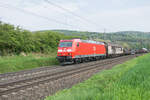 185 053-6 mit einem gemischten Güterzug bei Reilos am 04.05.2022