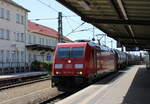 DB 185 214-4 mit Kesselwagen Richtung Norden, am 19.07.2022 in Dessau Hbf.