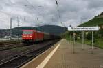 185 349-8 durchfährt am 27.8.2010 mit einem Güterzug Rüdesheim.