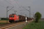 185 198-9 mit einem gemischten Güterzug in Neuss-Allerheiligen am 30.04.2011