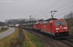 185 275 + 233 511 am 12.11.2011 mit Güterzug bei Pölling