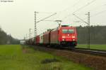 Die 185 230-0 mit einem gemischten Güterzug Richtung Norden am 05.04.2012 bei Graben-Neudorf.