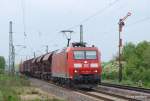 185 066-8 rollt mit einem kurzen Güterzug am 07.05.13 durch Eggolsheim Richtung Nürnberg.