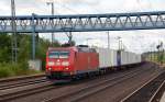 185 057 rollte mit einem Containerzug am 01.07.14 durch Buchholz(Nordheide) Richtung Hamburg.