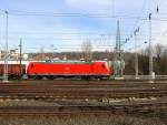 185 182-3 DB fährt mit einem Kurzen Schrottzug aus Genk(B) nach Köln-Gremberg bei der Ausfahrt aus Aachen-West und fährt in Richtung Aachen-Schanz,Aachen-Hbf,Köln.