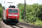 Mit dem 41054 (Piacenza - Wuppertal Langerfeld) fuhr die 185 129-4 am 12.07.2014 beim Abzweig Leutersdorf gen Freiburg.