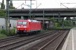 Nachdem 185 200-3 am 13.08.2014 ihren Redbull-Zug im Hamburger Hafen abgegeben hat, fuhr sie nun als Tfzf in Richtung Maschen nochmal durch Hamburg Harburg.