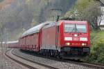 185.235 mit Güterzug zwischen Bruck an der Mur und Pernegg am 29.10.2015.