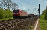 185 183-1 ist bei Wutha am 10.05.16 mit einen gemischten Güterzug in Richtung Eisenach unterwegs.