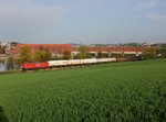 Die 185 252 mit einem Güterzug am 26.04.2013 unterwegs bei Passau.