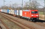 185 284 mit Containerzug.