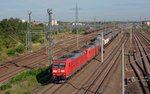 185 058 führte zusammen mit 145 012 am 29.09.16 einen Kesselwagenzug durch Bitterfeld Richtung Halle(S).