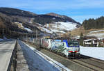 193 773 & 185 666 pass Salfaun whilst hauling an intermodal train to Brennero, 6 Feb 2018