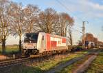 Als Umleiterzug kommt hier die IGE 185 678-0 mit einem Kastelzug aus Dülken gen Boisheim gefahren.