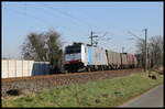Railpool Lineas 186453 war am 3.3.2022 um 10.33 Uhr mti einem Containerzug bei Lotte in Richtung Rheine unterwegs.