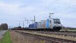 Railpool 185 684  Passion has it's place: on tracks and friends  und mgw Service 185 642, beide vermietet an TX Logistik, mit DGS 65471 Brake/Weser - Neunkirchen/Saar Hbf (Diepholz, 18.03.2020).