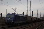 Die an LTE vermietete 185 642 der MGW Service fuhr am 4.12.11 mit einem Getreidezug nach Hegyeshalom durch Duisburg-Bissingheim.