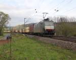Am 21.04.2012 war der Warsteiner-Zug Richtung Norden mal nicht mit einer Lok der WLE bespannt, sondern mit der schwarzen 185 553-5.
