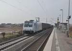 Am Freitag den 22.3.2013 bringt die 185 697-0 von Railpool den Aluzug aus Northeim nach Nievenheim, hier ist sie in Neuss Allerheiligen,