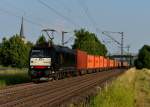 185 544 mit einem Containerzug am 06.07.2013 bei Thüngersheim.