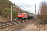 185 632-7 Alpha Trains für RheinCargo GmbH mit einem Kesselzug  Umweltgefährdender Stoff, flüssig  in Nennhausen und fuhr weiter in Richtung Stendal.