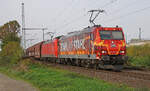 STAHL AUF STAHL - Lokomotive 185 077-5 aun der Spitze am 28.10.2022 mit einem Kohlezug in Porz.