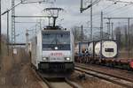 E 186 276-2 der Lotos mit einem Druckgaskesslwagenzug am 21.03.2017 in Berlin Flughafen Schönefeld