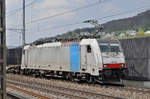 Lok 186 106-1 durchfährt den Bahnhof Gelterkinden. Die Aufnahme stammt vom 06.04.2017.