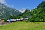 186 107 mit einem Autozug am 13.06.2017 bei Blausee. 