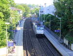 186 456-0 von Railpool kommt aus Richtung Aachen-West auf dem falschen Gleis mit einem  einem Kesselzug aus Antwerpen-BASF(B) nach Ludwigshafen-BASF(D) und kommen aus Richtung Aachen-West in Richtung