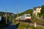 186 137 mit einem Güterzug am 05.09.2017 bei Stadt Wehlen. 