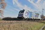 RTB-Cargo 186 426-3 mit einem Kastelzug am Haken bei Boisheim gen Venlo fahrend am heutigen Nachmittag.