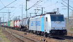 RTB CARGO GmbH mit der Rpool  186 425-5  [NVR-Number: 91 80 6186 425-5 D-Rpool] und Containerzug Richtung Frankfurt/Oder weiter nach Polen am 04.04.19 Bf. Flughafen Berlin-Schönefeld.