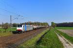 186 494 mit einem Güterzug am 16.04.2019 bei Woltorf.