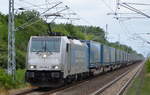 HSL Logistik GmbH mit Rpool   186 436-2  [NVR-Nummer: 91 80 6186 436-2 D-Rpool] und KLV-Zug (LKW Walter Trailer) am 15.07.19 Bahnhof Berlin-Hohenschönhausen.