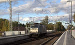 186 182-2 von Lineas/Railpool  kommt als Lokzug aus Köln-Grmberg(D) nach Aachen-West nd fährt die Kohlscheider-Rampe hoch aus Richtung Herzogenrath und fährt durch Kohlscheid in Richtung Richterich,Laurensberg,Aachen-West. 
Aufgenommen von Bahnsteig 1 in Kohlscheid. 
Bei Sonne und Wolken am Nachmittag vom 18.10.2019. 