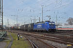 Lok 186 268-9 durchfährt den badischen Bahnhof. Die Aufnahme stammt vom 19.12.2019.