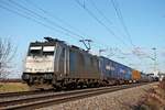 Mit dem  P&O -Containerzug aus Belgien fuhr am frühen Nachmittag des 20.01.2020 die Rpool/LINEAS 186 299-4 bei Hügelheim durchs Markgräflerland in Richtung Schweiz.