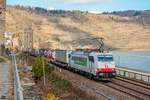 186 908 akiem in Oberwesel, am 20.03.2021.