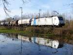 RAILPOOL 186 296 mit Güterzug in Rheine=Bentlage, 24.03.20