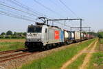 Belgin
Lok 186 187 von Crossrail mit einem Containerzug, in Lokeren
1/6/2023