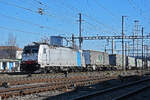 Lok 186 109-5 durchfährt am 05.02.2026 den Bahnhof Pratteln.