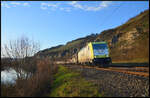 Captrain 186 157-4 mit Schiebewandwagen (Gattung H) am 16.03.2026 bei Himmelstadt im Maintal.