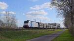 Railpool 186 451 (91 80 6186 451-1 D-Rpool), vermietet an CCW, mit Kokszug DGS 89241 Bottrop Süd - Bremen Stahlwerke (bei Lembruch, 01.04.2026).