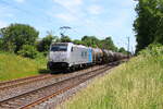 Deutschland 
Lok 186 456 von Lineas zieht einem BASFzug Ludwighsfen - Antwerpen in Kaarst Broicherseite. Nach der Stilllegung der Strecke zwischen Aachen West und Aachen Hbf werden Z�ge von und nach Belgien nach K�ln und weiter, �ber Krefeld umgeleitet.
28/5/2026