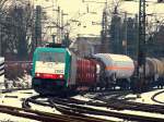 Cobra 186 124 zieht am 03.02.2010 einen gemischten Gterzug von Gremberg kommend in den Aachener Westbahnhof.