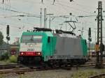 Cobra 186 222 (2830) rangiert am 30.08.2011 in Aachen West.